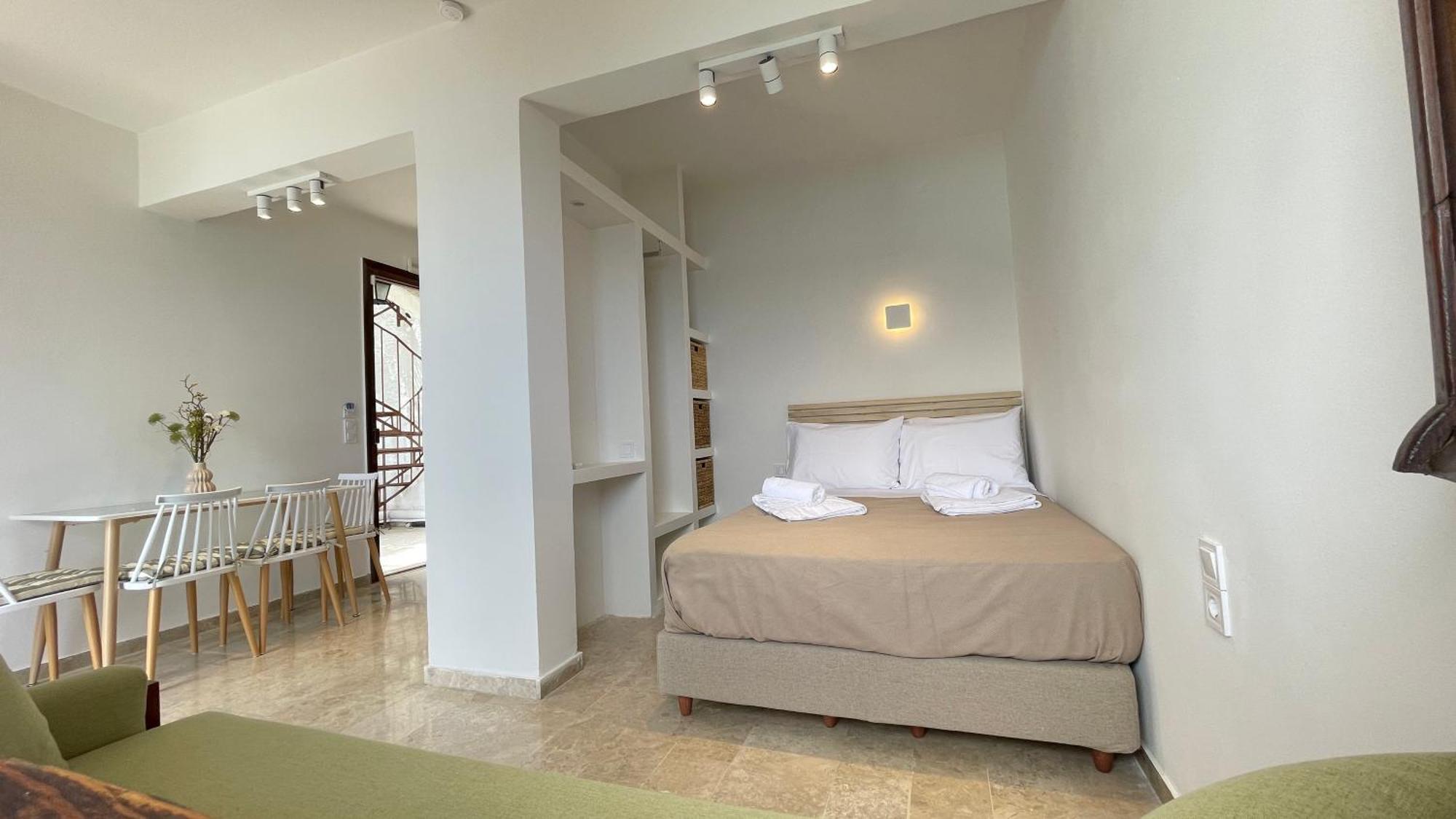 Zenso Studios Tolón Extérieur photo