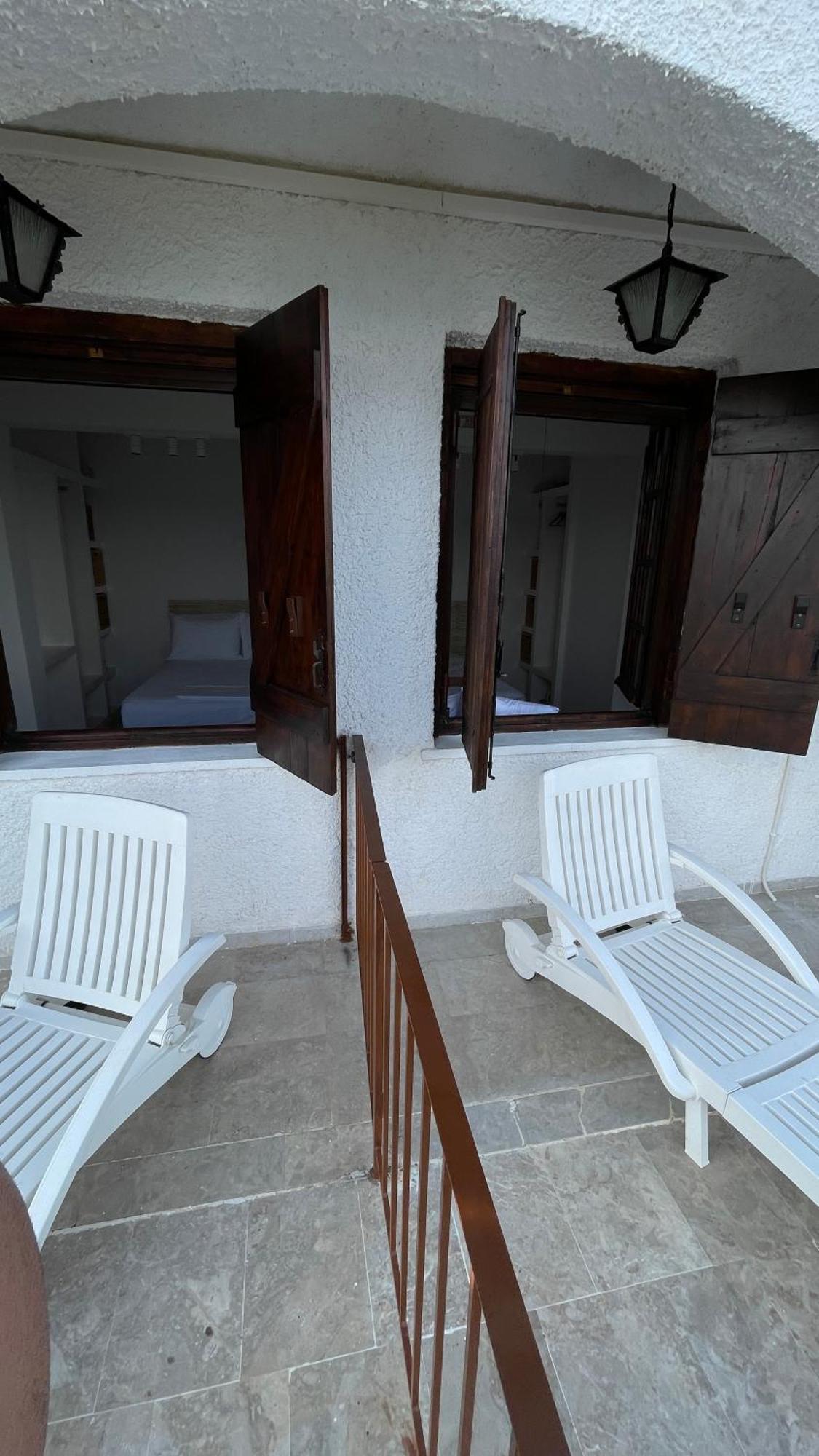 Zenso Studios Tolón Extérieur photo